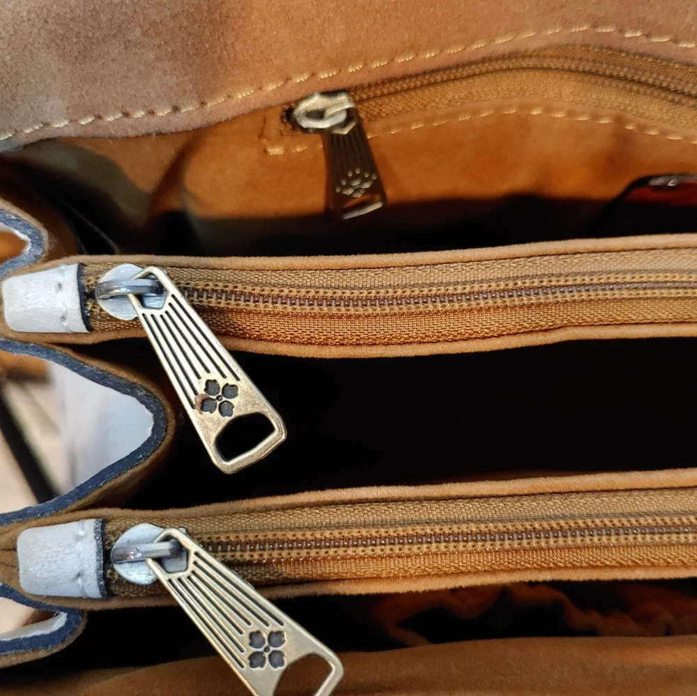 Patricia Nash Sanabria White Waxed Tooled Cream & Tan Satchel NWOT - Picture 10 of 16